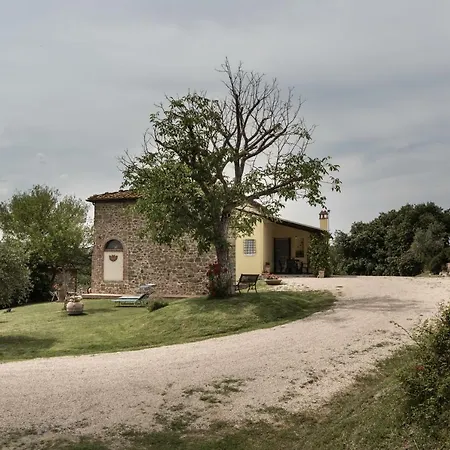 Podere La Querce * Лучиньяно